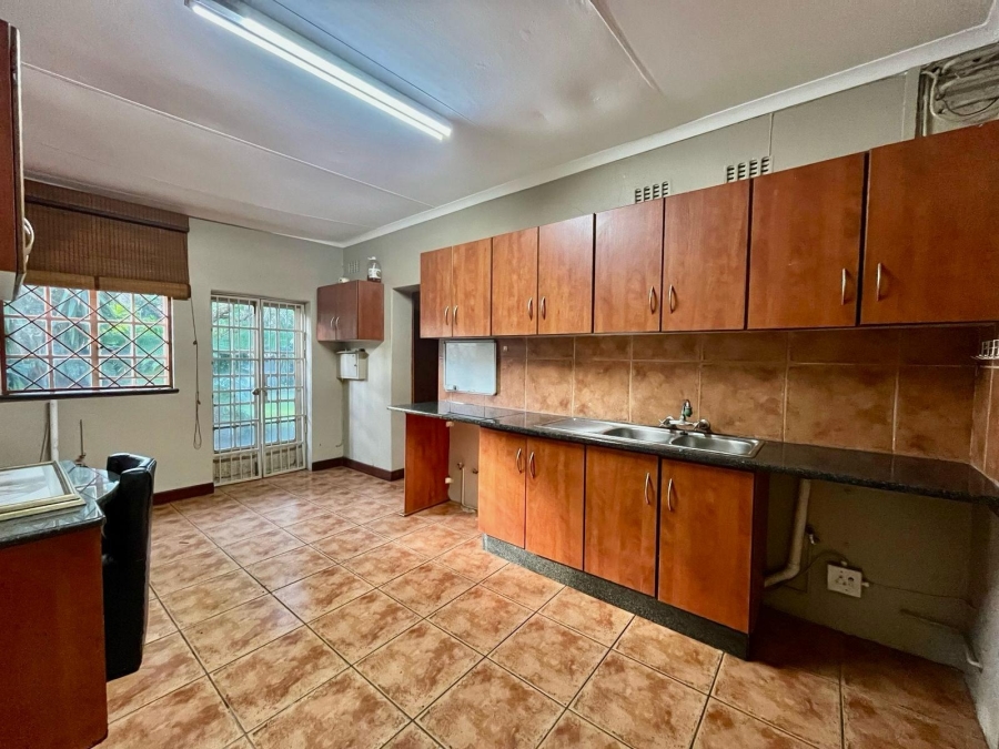 To Let 4 Bedroom Property for Rent in Protea Park North West
